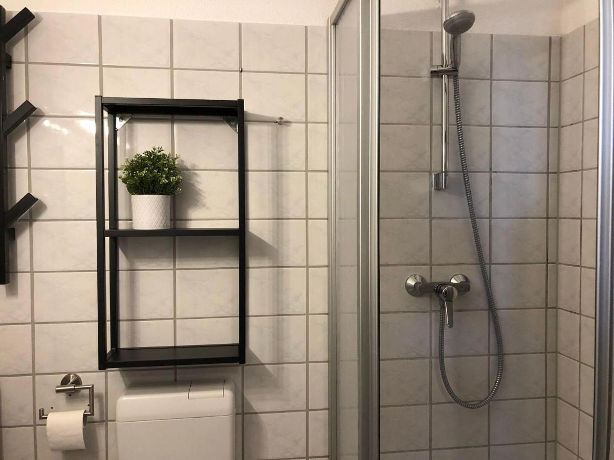 Ferienwohnung-Klaus-Stoertebeker-Mit-Sonnenterrasse-Garten-Zwischen-Strand-Wald-Und-Wiese Gustow  Esterno foto